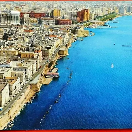 Konukevi Belle Epoque Taranto