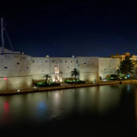 Belle Epoque 招待所